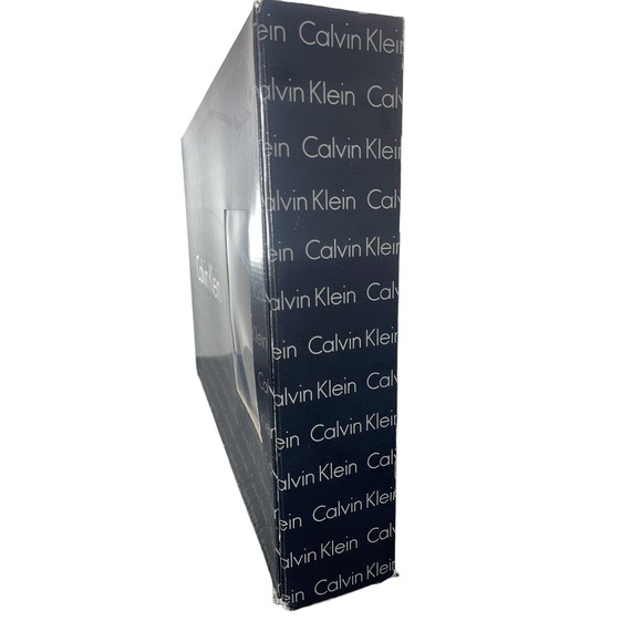 Calvin Klein Gray XL Weekender Duffle Bag w/ Straps & Handles, Travel Bag, Tote - Picture 6 of 15